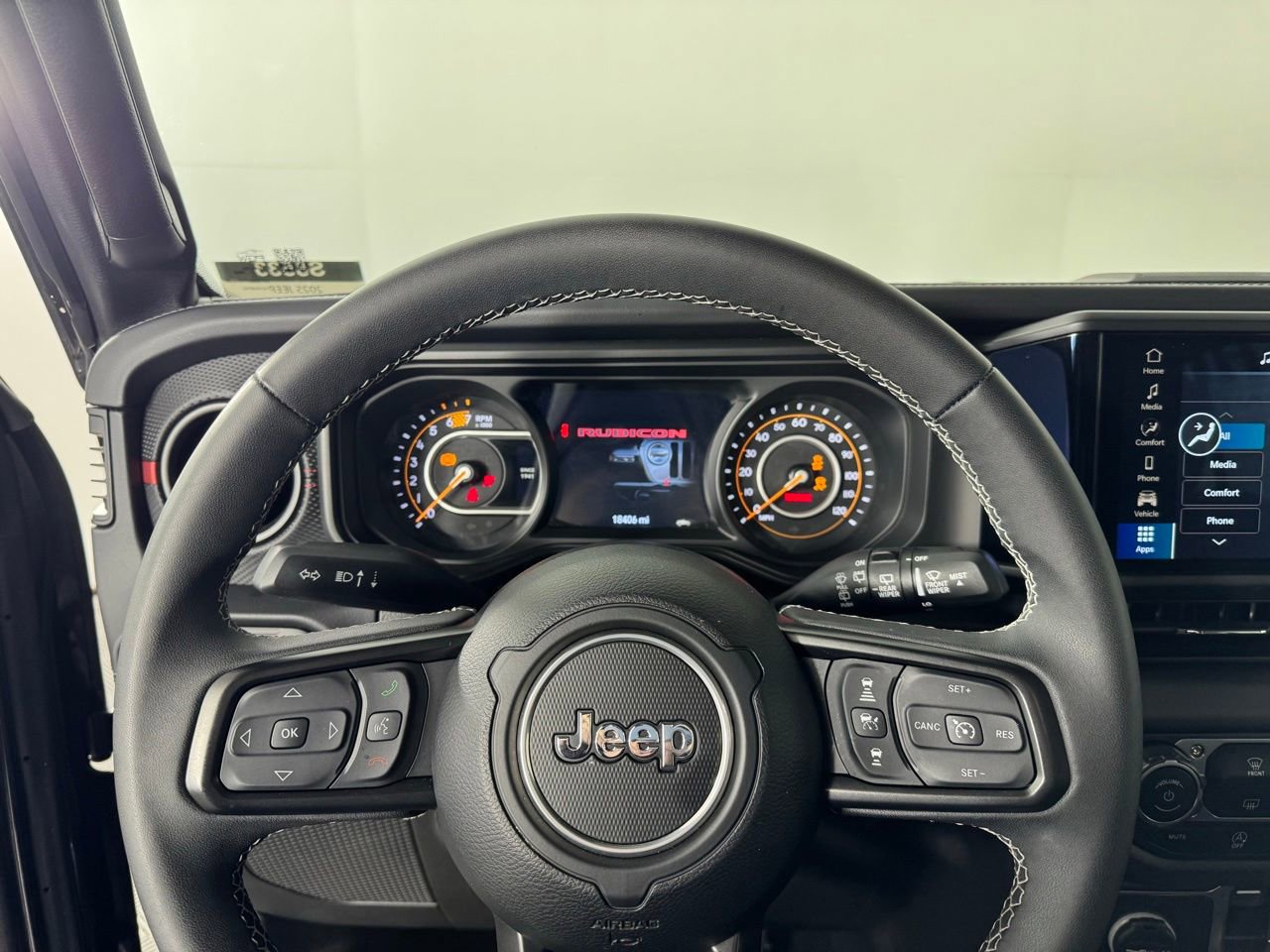 Used 2025 Jeep Wrangler Unlimited Rubicon image 22