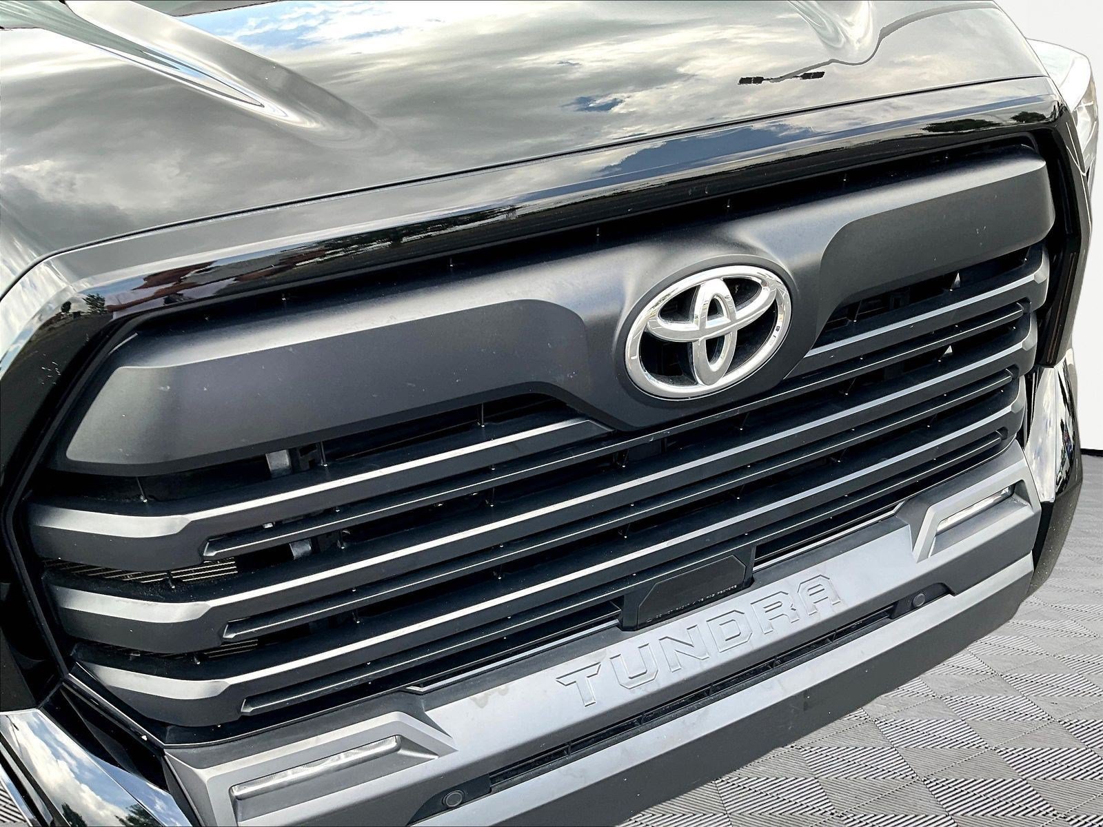 Used 2024 Toyota Tundra SR5 w/ SR5 Convenience Package AWD/4WD image 34
