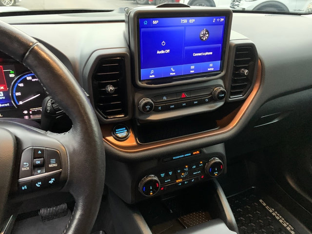Used 2022 Ford Bronco Sport Outer Banks w/ Tech Package AWD/4WD image 26