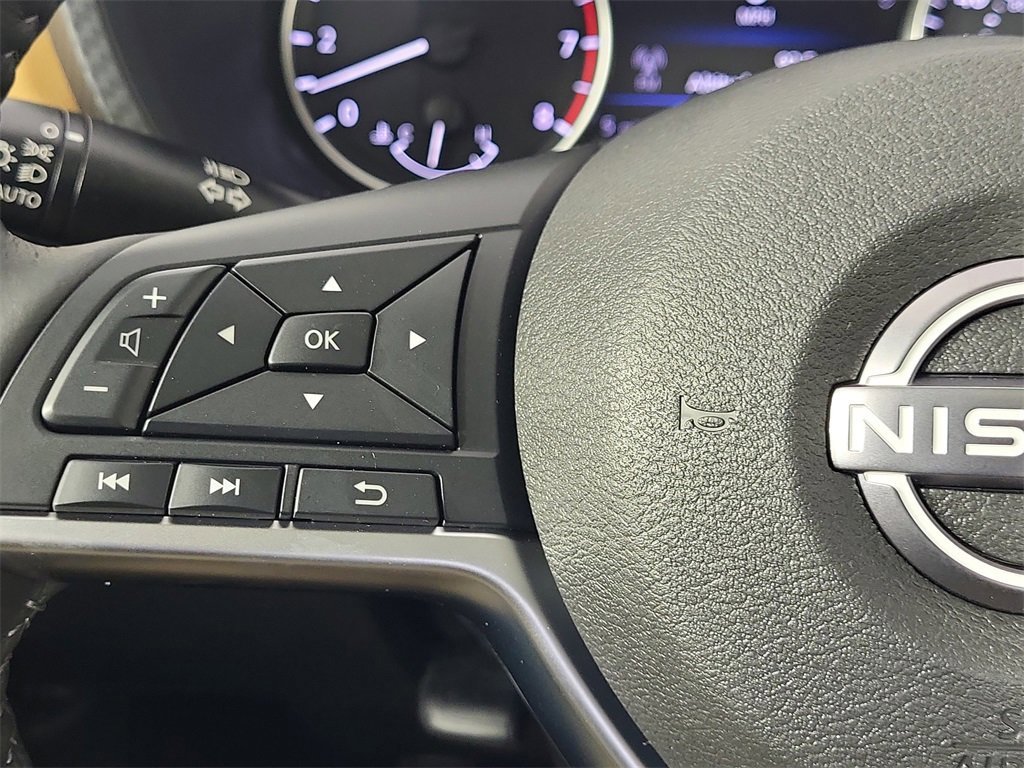 New 2025 Nissan Sentra SV w/ SV Premium Package image 18