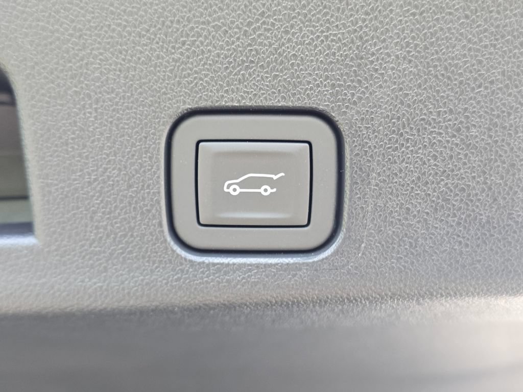 New 2026 Chevrolet Traverse RS FWD image 14