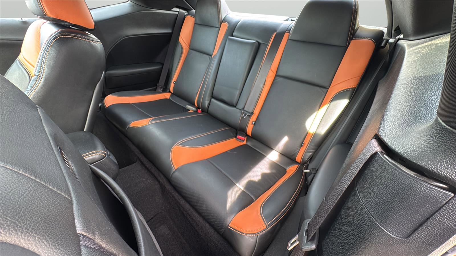 Used 2022 Dodge Challenger SXT w/ Driver Convenience Group image 11