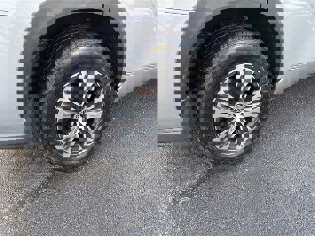 Used 2023 Toyota Highlander XLE image 7