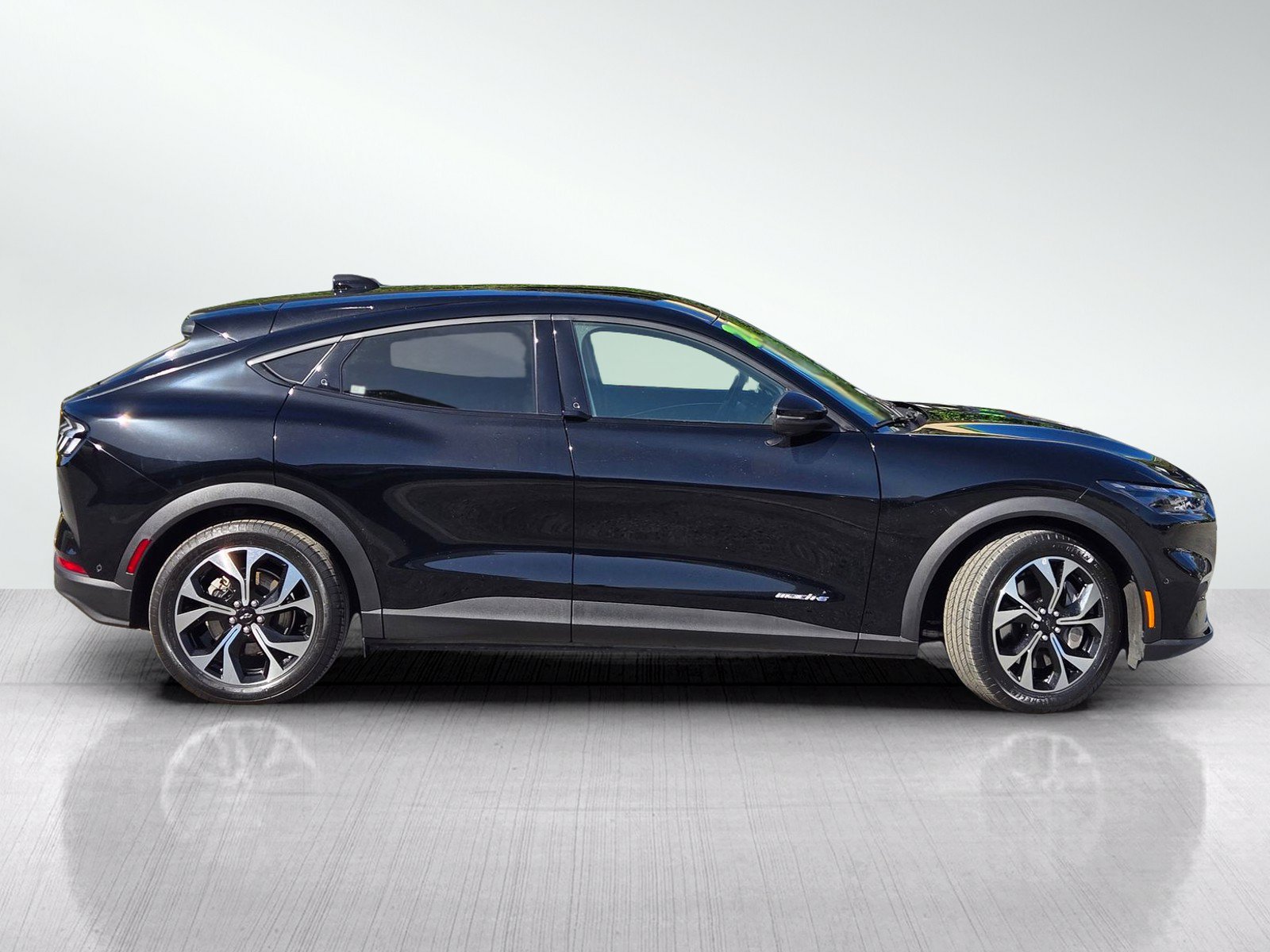 Used 2024 Ford Mustang Mach-E Select RWD image 3