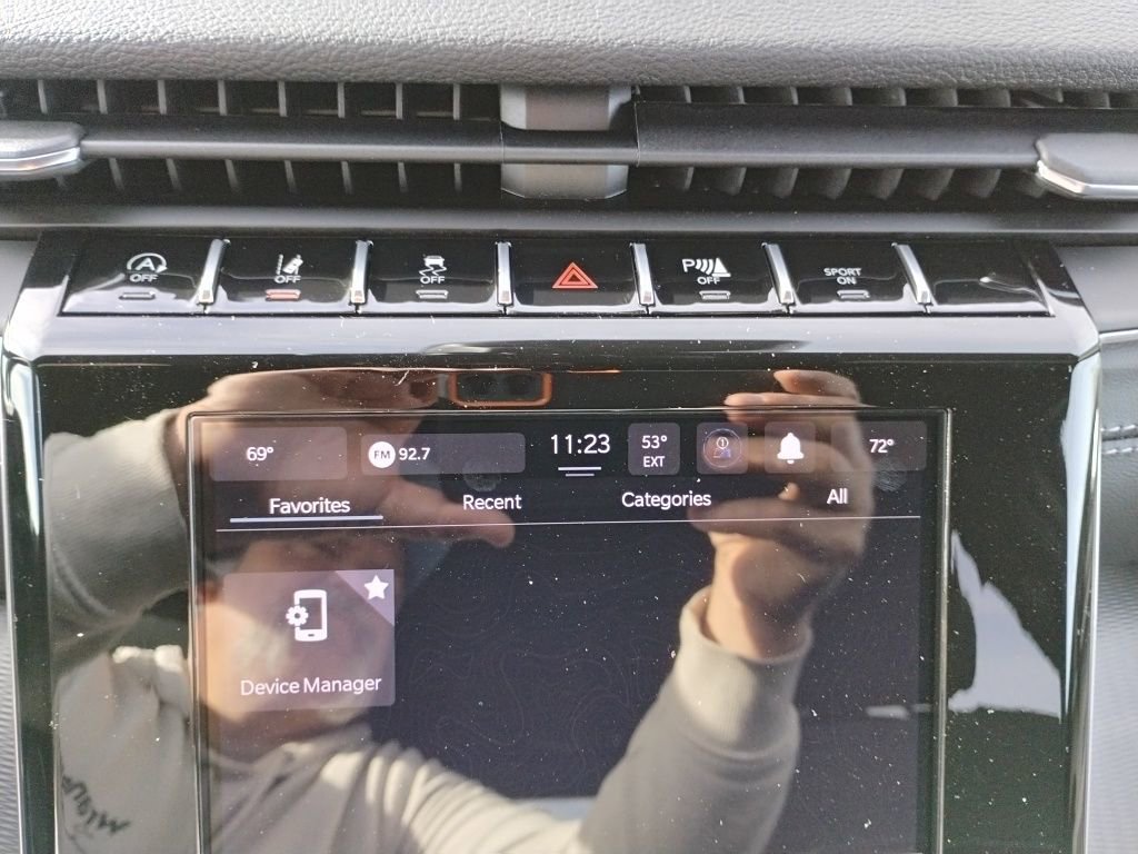 New 2025 Jeep Grand Cherokee Laredo w/ Trailer Tow Package image 32