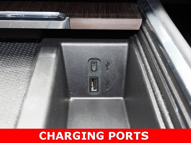 Used 2025 GMC Acadia Denali w/ Super Cruise Package image 26