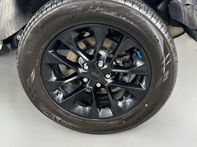 Used 2023 Jeep Wrangler Unlimited Sahara w/ Cold Weather Group image 32