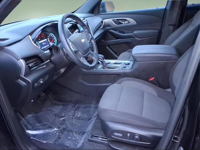 Used 2023 Chevrolet Traverse LT image 11