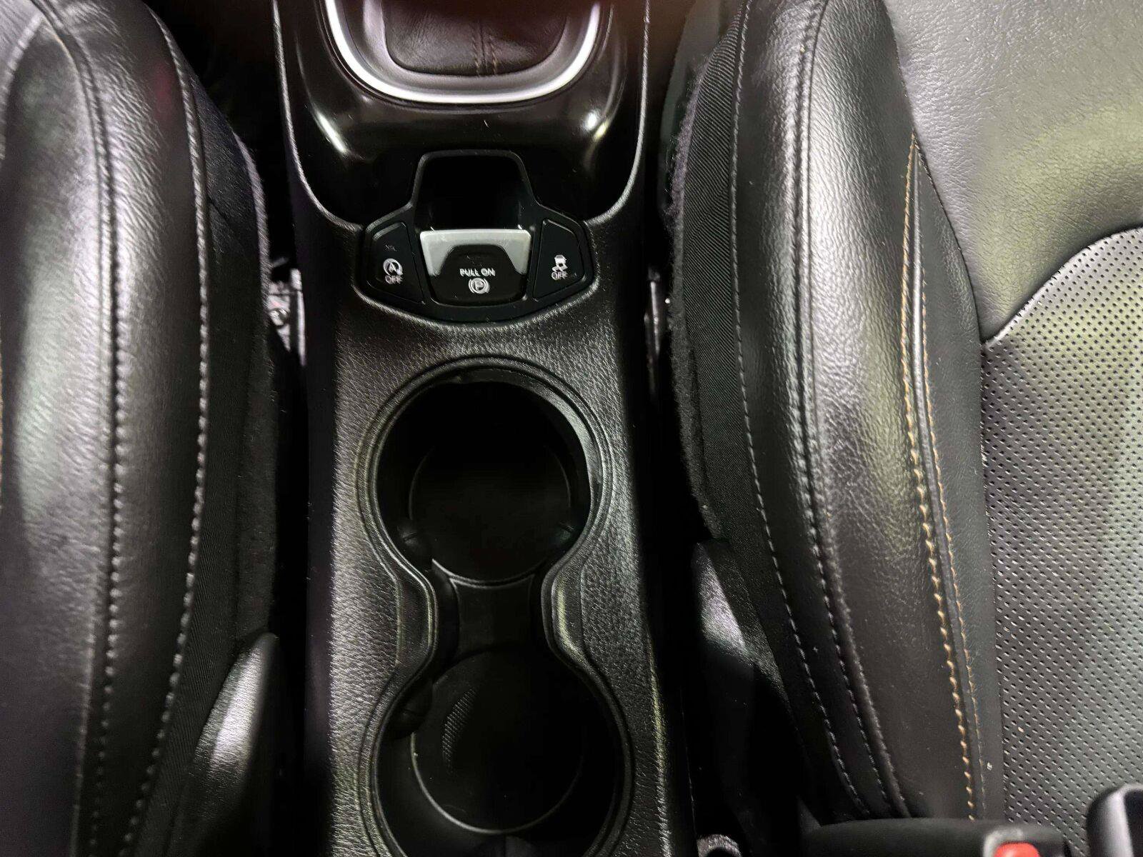 Used 2019 Jeep Compass Limited AWD/4WD image 38