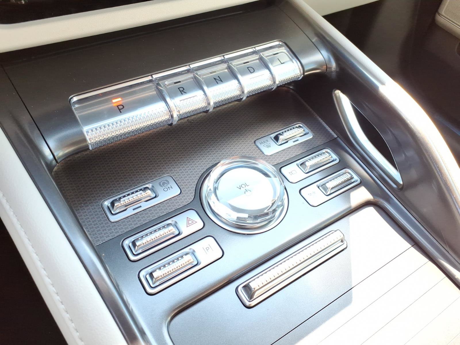 New 2026 Lincoln Nautilus Premier AWD/4WD image 18