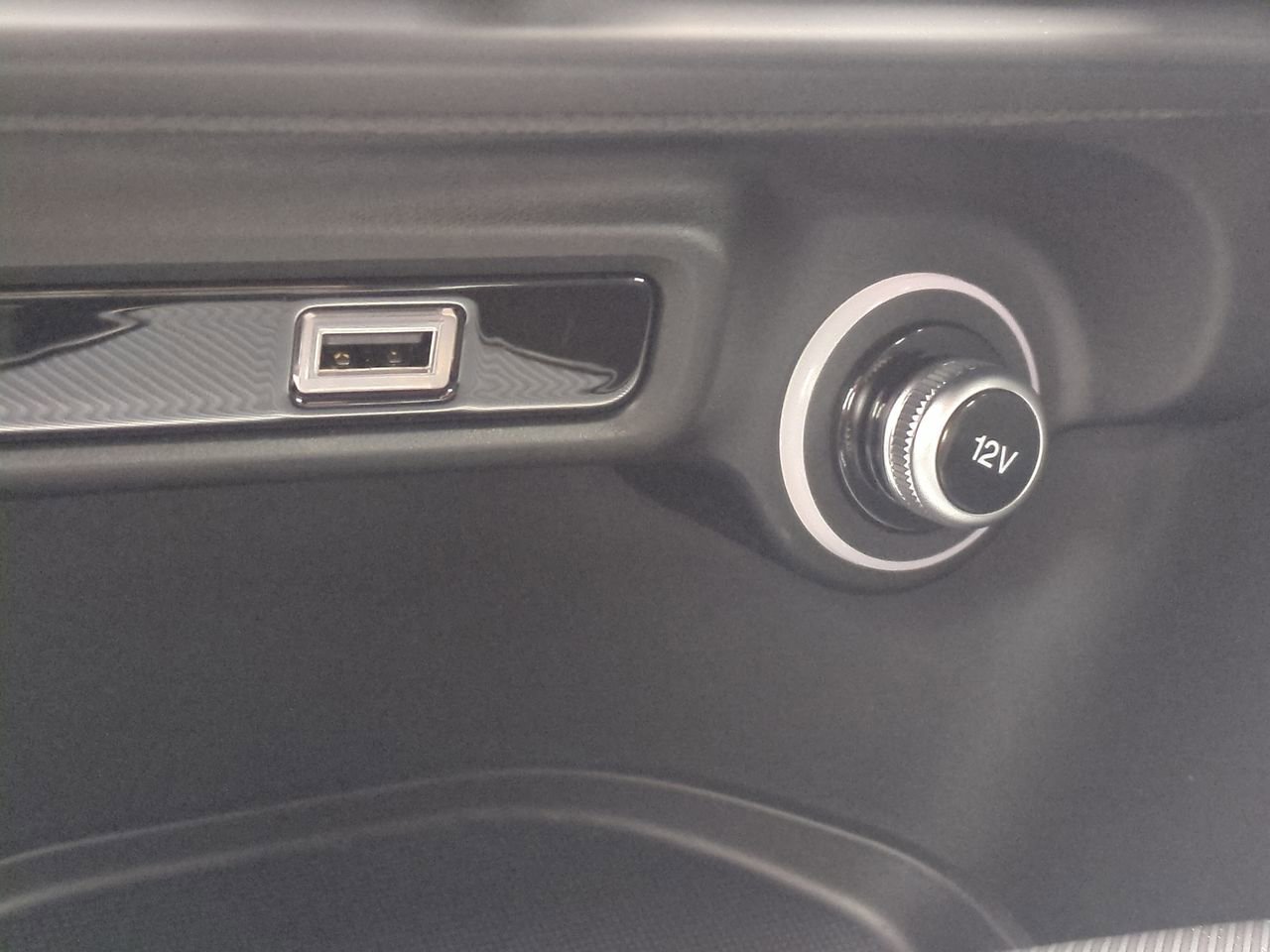 New 2025 Alfa Romeo Giulia w/ Driving Assist Package RWD image 20