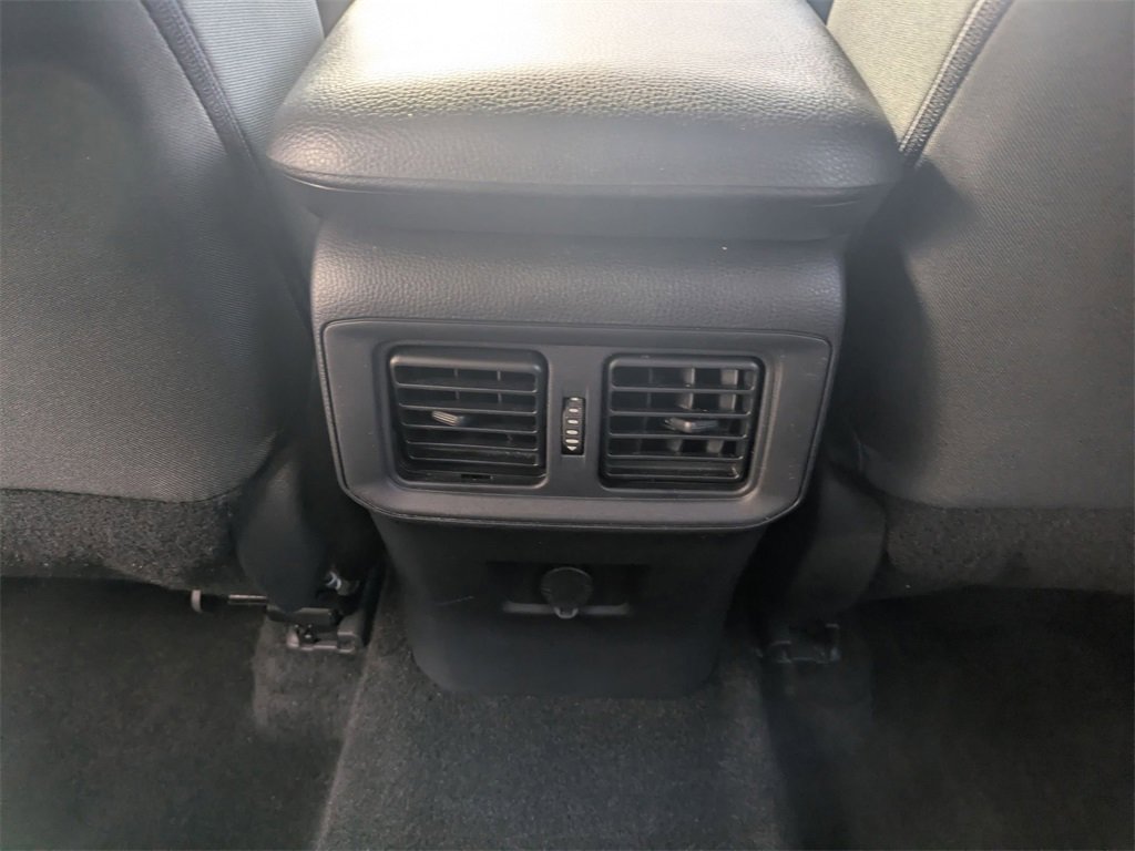 Used 2025 Toyota RAV4 LE image 22