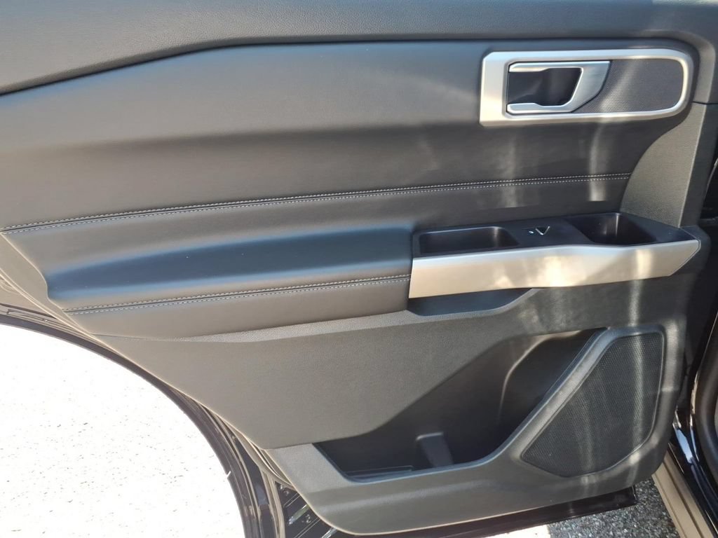 Certified 2023 Ford Explorer XLT AWD/4WD image 15