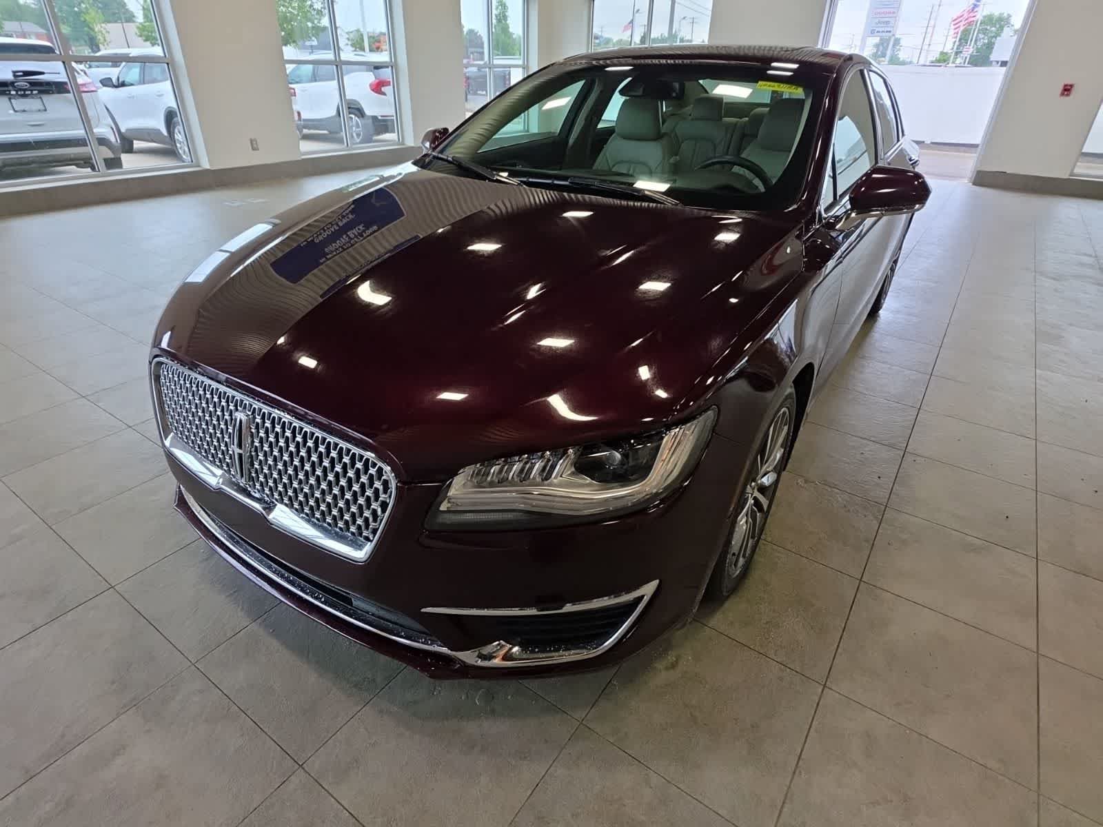 Used 2017 Lincoln MKZ Select w/ Climate Package FWD image 2