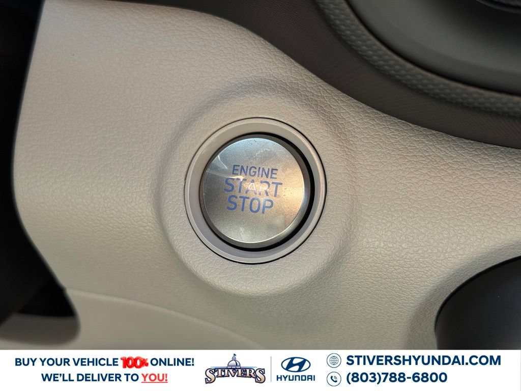 New 2026 Hyundai Venue SEL FWD image 30