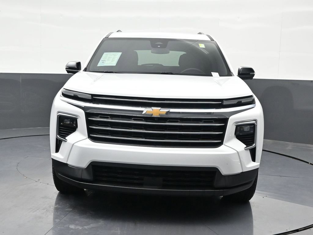 Used 2025 Chevrolet Traverse LT w/ Driver Confidence Package FWD image 9