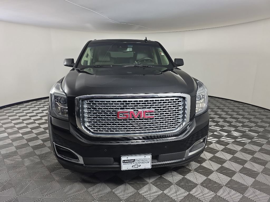 Used 2017 GMC Yukon Denali w/ Open Road Package AWD/4WD image 8