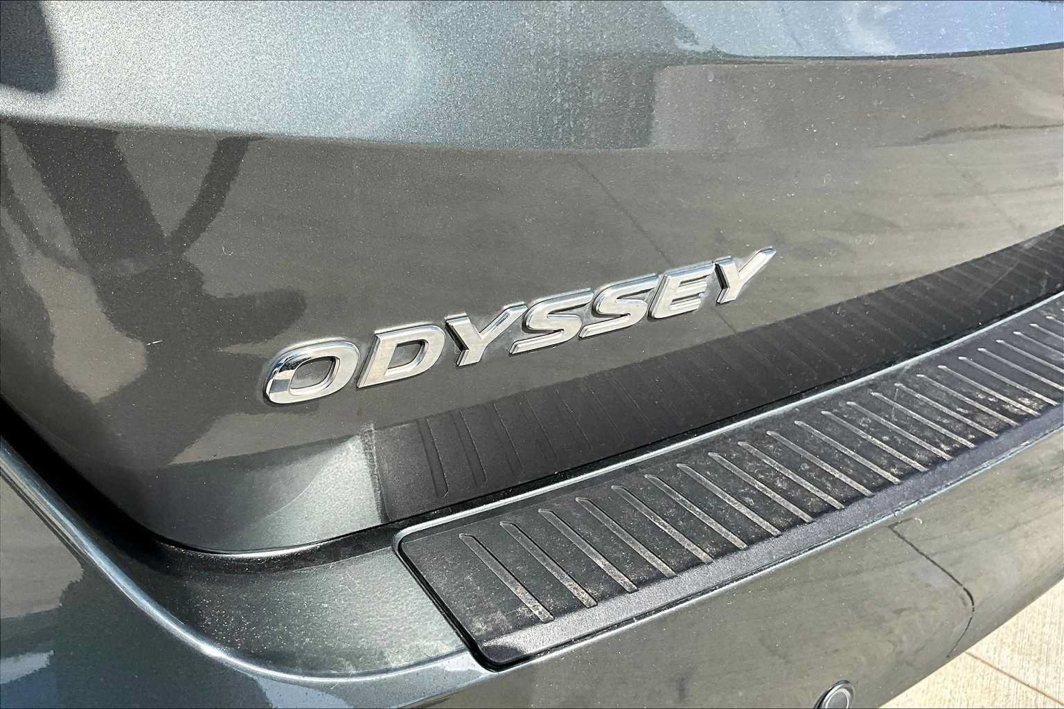 Used 2018 Honda Odyssey EX image 9