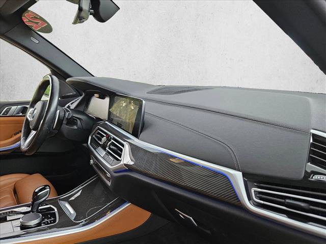 Used 2022 BMW X5 M50i AWD/4WD image 23
