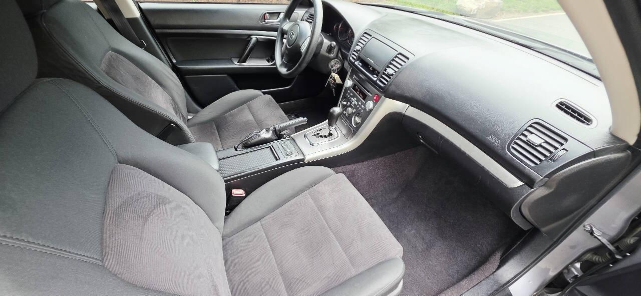 Used 2008 Subaru Outback 2.5i L.L. Bean AWD/4WD image 12