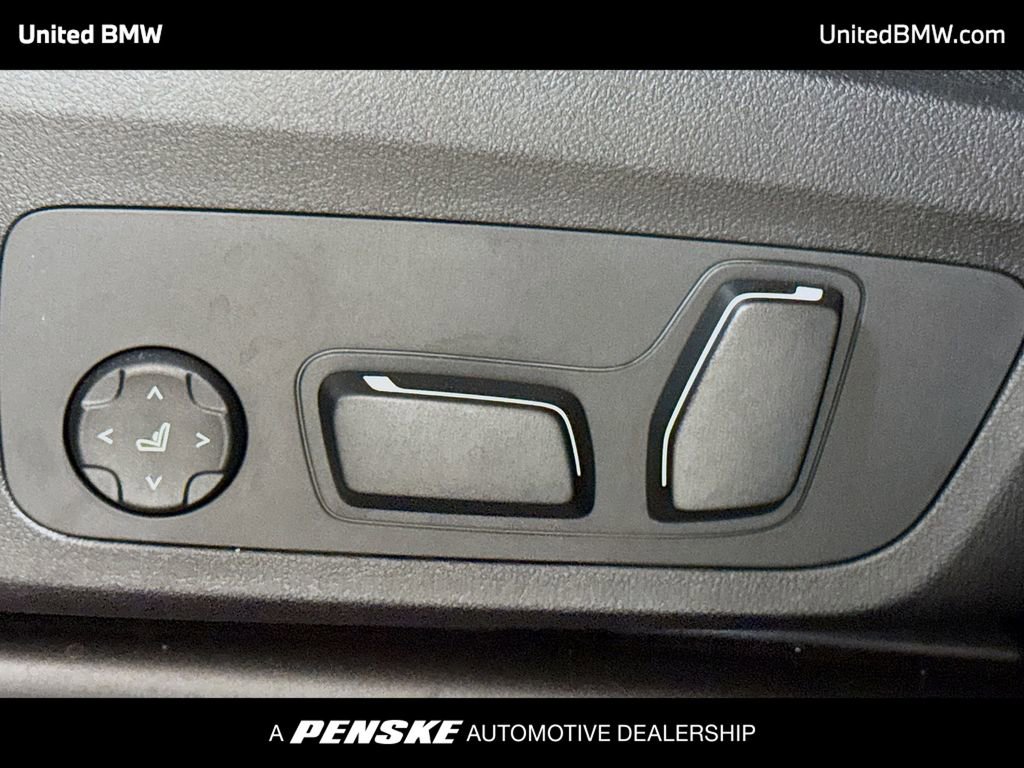 Used 2025 BMW X4 xDrive30i w/ Premium Package image 4