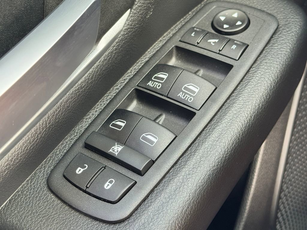 Used 2022 RAM 1500 Big Horn AWD/4WD image 29