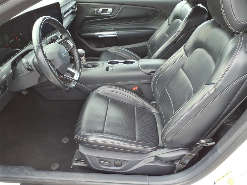 Used 2024 Ford Mustang Premium image 11