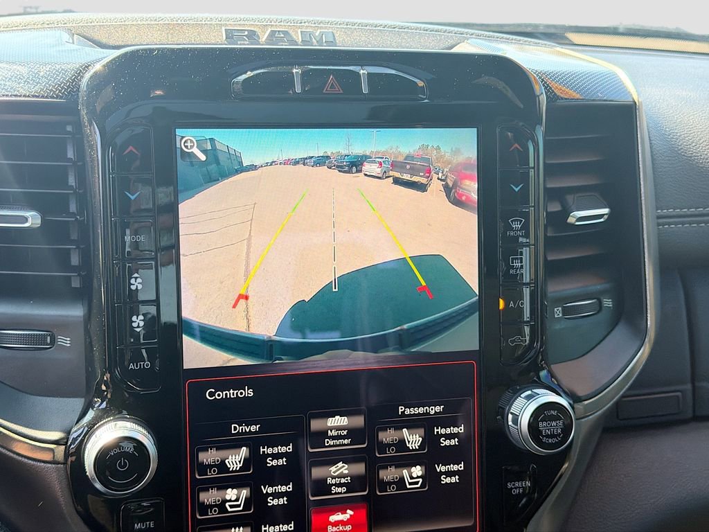Used 2020 RAM 1500 Sport w/ Leather & Sound Group AWD/4WD image 32
