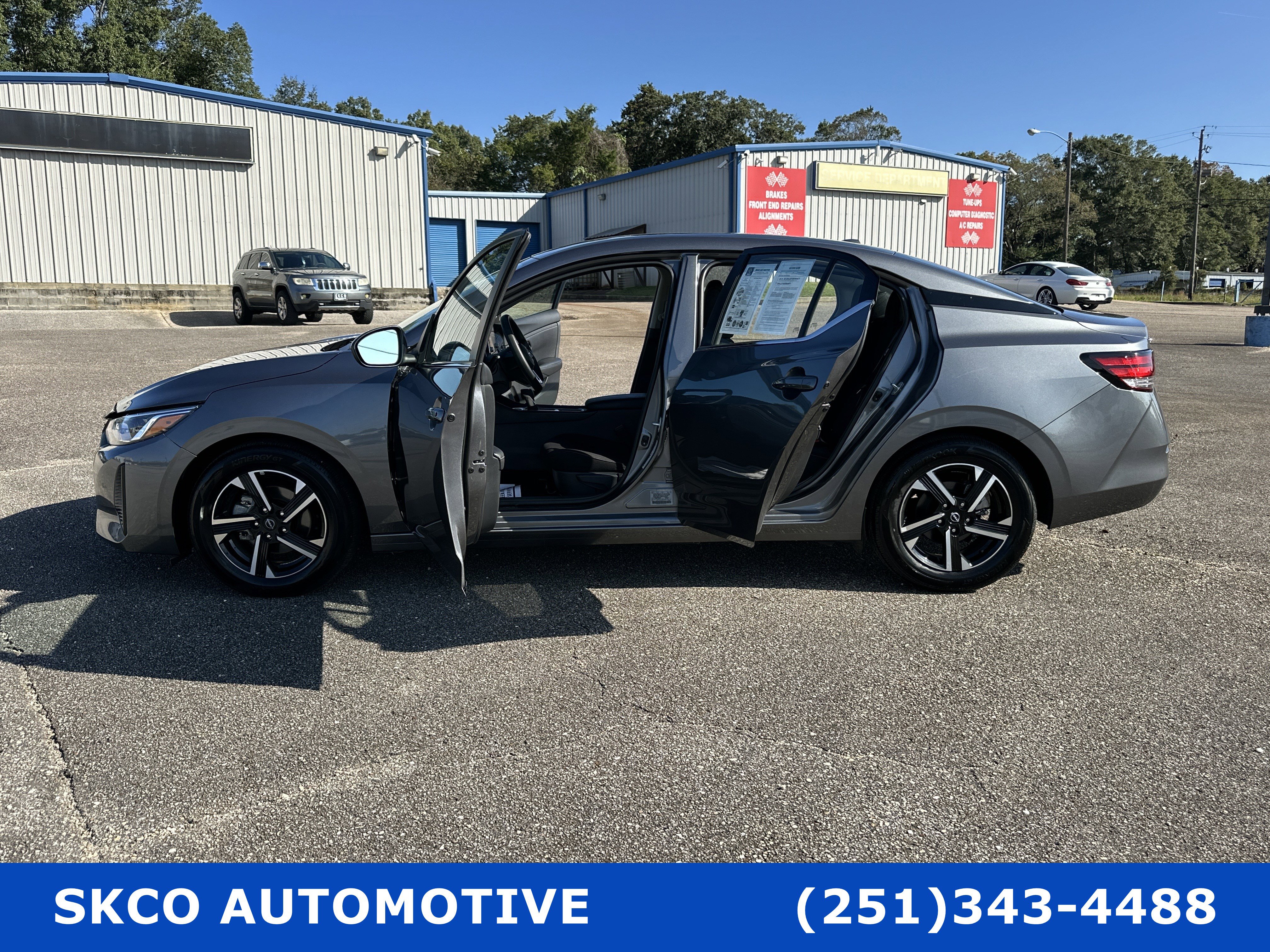 Used 2025 Nissan Sentra SV image 31