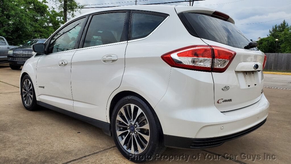 Used 2018 Ford C-MAX Titanium FWD image 13