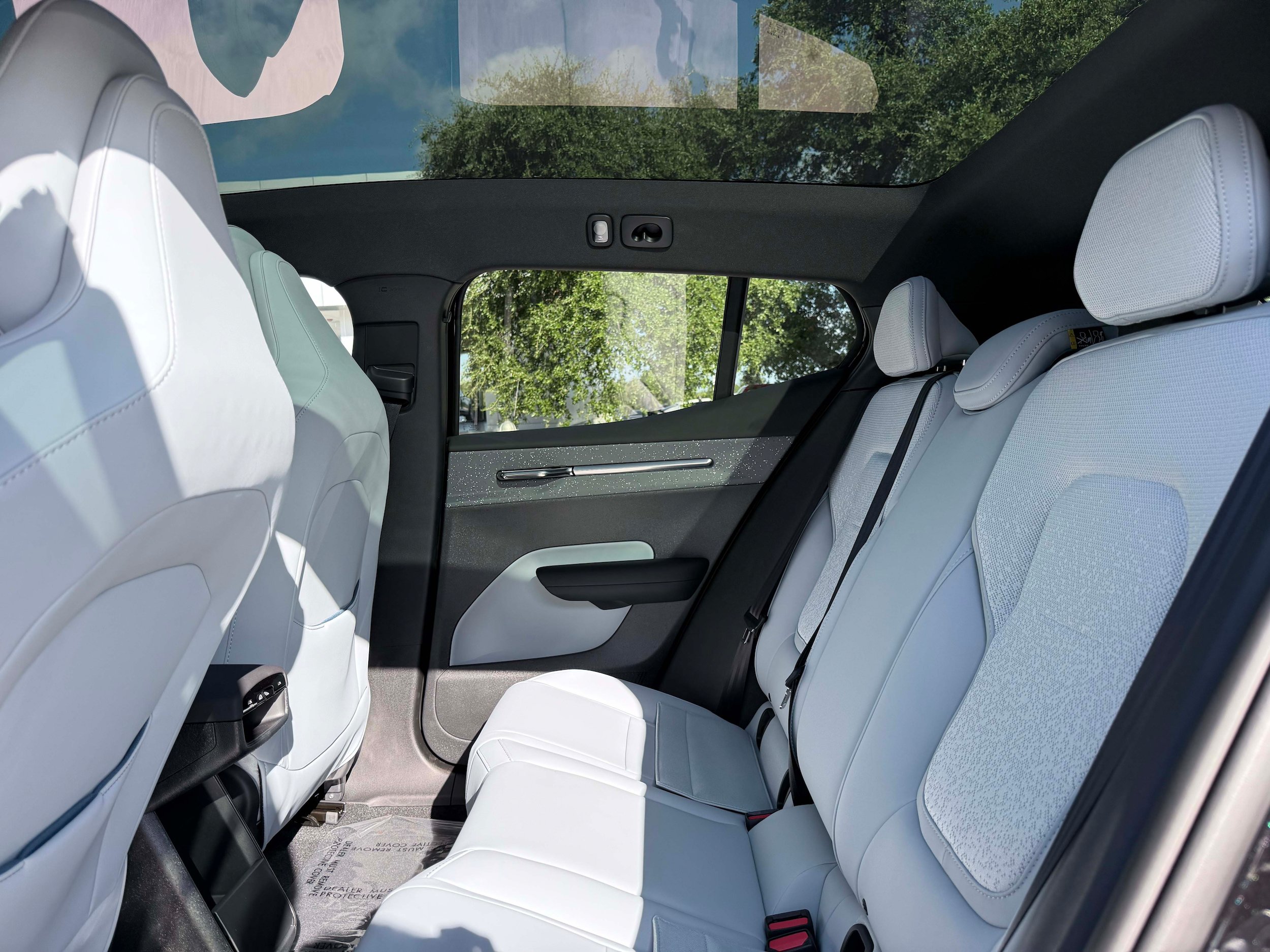 New 2026 Volvo EX30 Ultra w/ Protection Package Premier AWD/4WD image 13