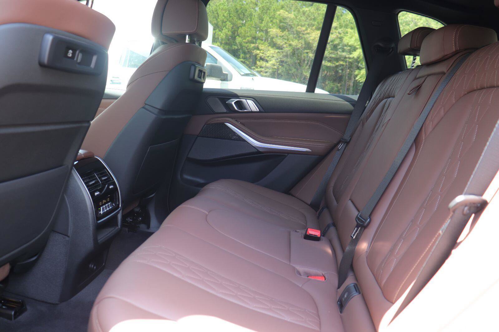 Used 2021 BMW X5 M50i w/ Premium Package AWD/4WD image 13