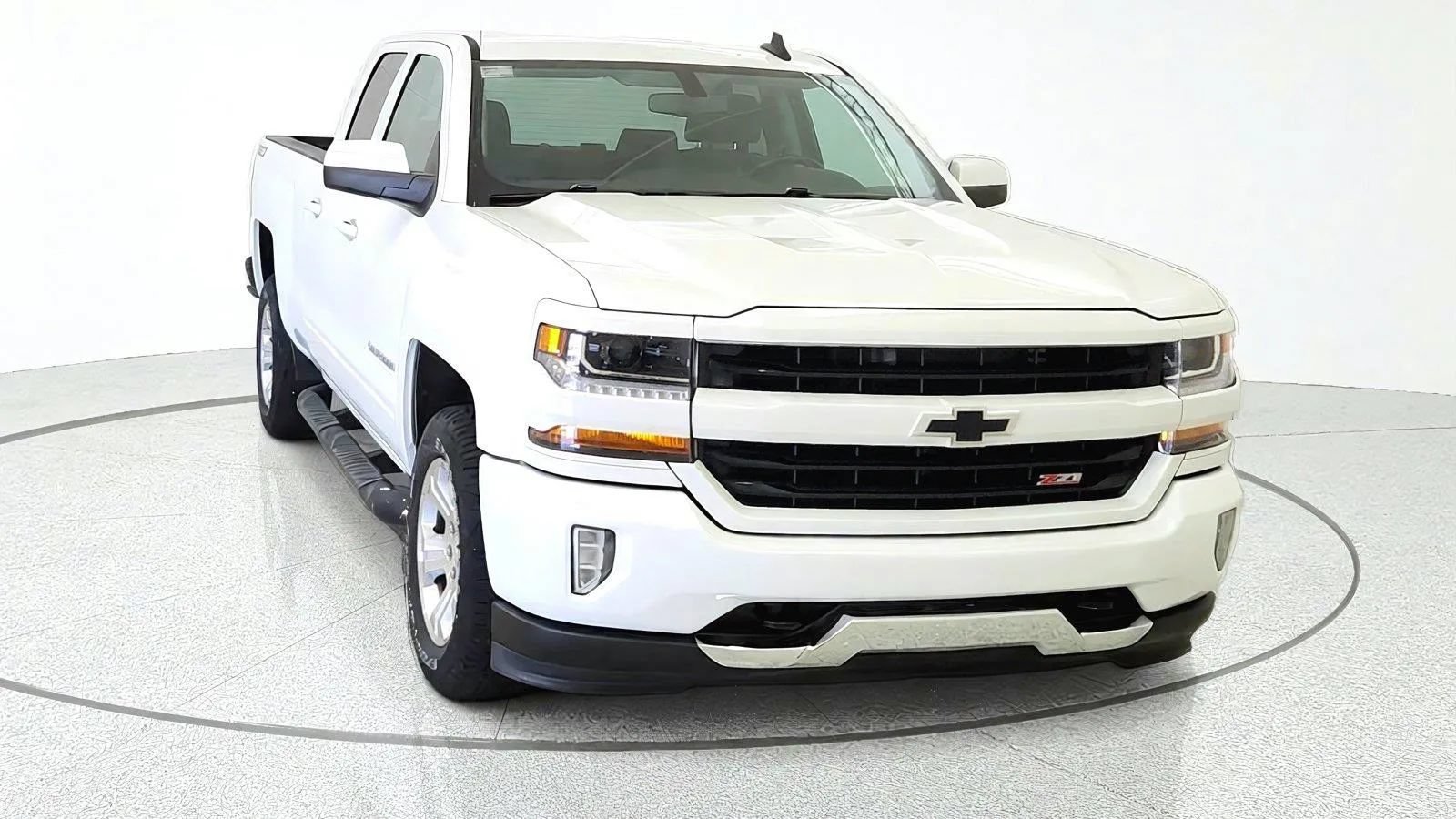 Used 2019 Chevrolet Silverado 1500 LT w/ All Star Edition AWD/4WD image 2