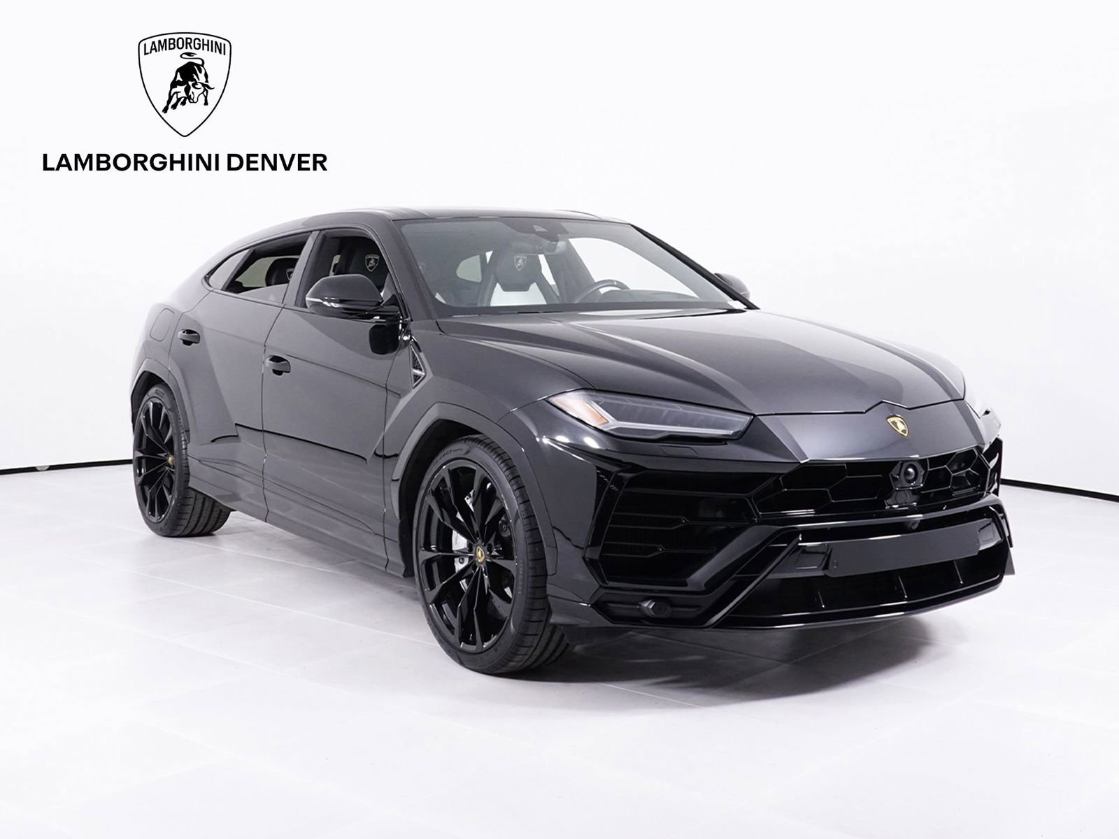 Used 2022 Lamborghini Urus AWD/4WD image 10