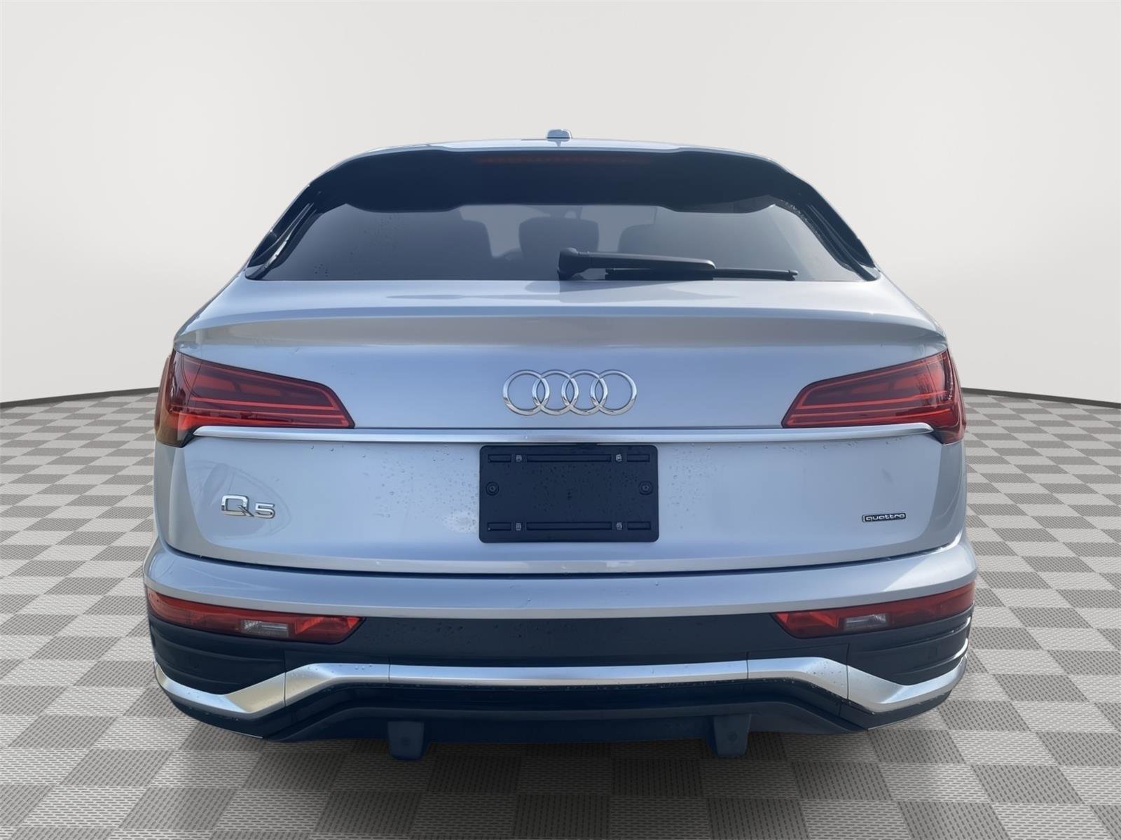 Used 2022 Audi Q5 2.0T Premium Plus w/ Premium Plus Package image 4