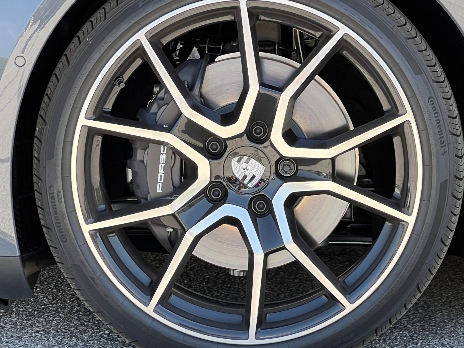 New 2025 Porsche Taycan image 13