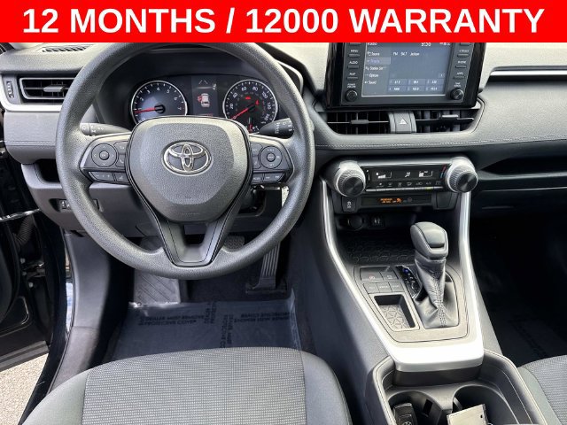 Used 2019 Toyota RAV4 LE FWD image 17