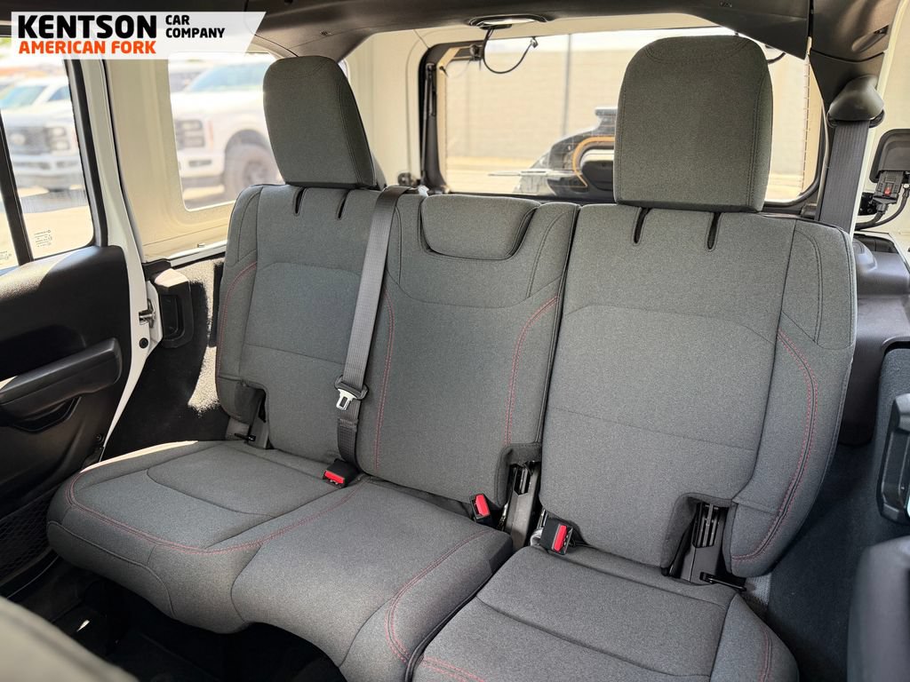 Used 2026 Jeep Wrangler Unlimited Rubicon AWD/4WD image 28