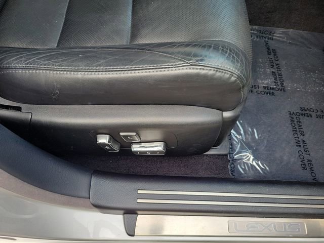 Used 2015 Lexus LS 460 w/ Comfort Package image 34