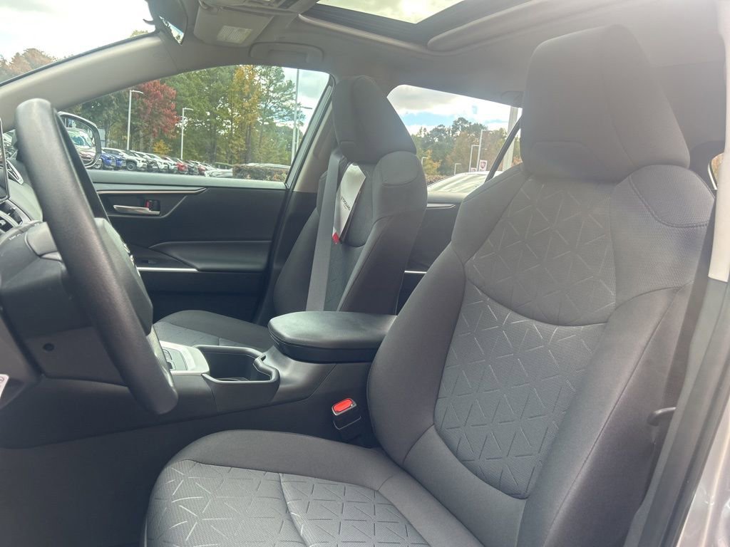 New 2025 Toyota RAV4 XLE image 3