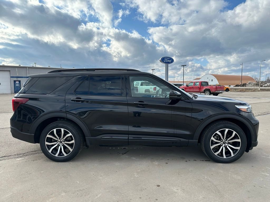 Used 2020 Ford Explorer ST w/ Premium Technology Package image 6