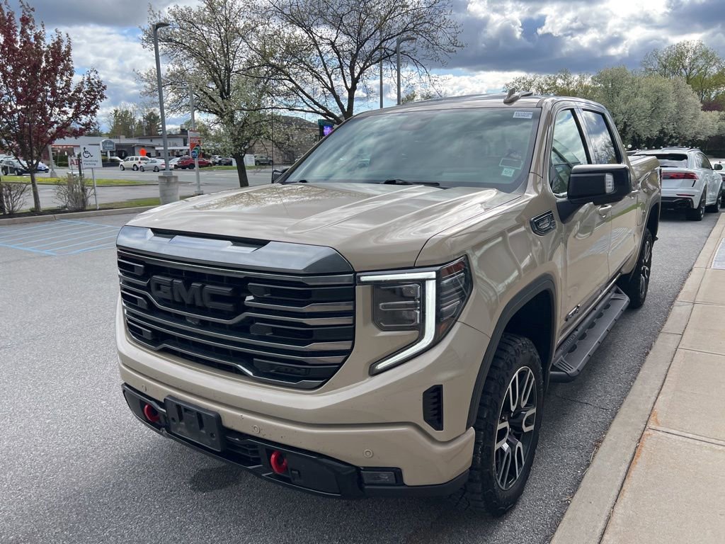 Used 2023 GMC Sierra 1500 AT4 w/ AT4 Premium Package AWD/4WD image 43