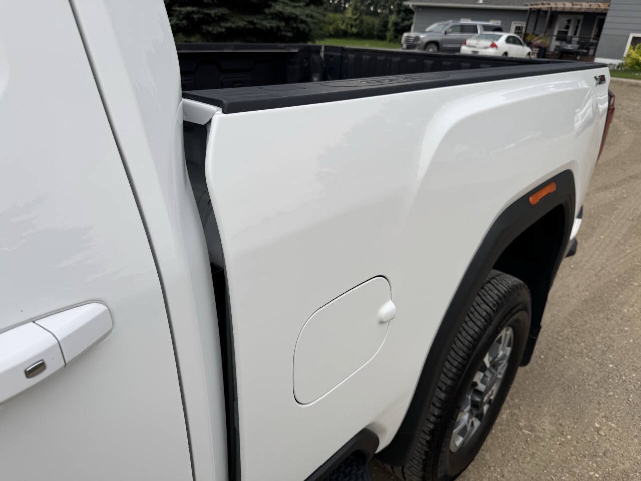 Used 2022 GMC Sierra 2500 SLE w/ X31 Off-Road Package AWD/4WD image 26