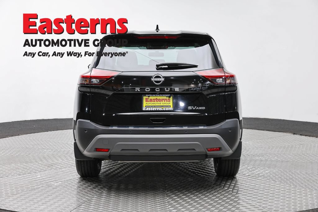 Used 2023 Nissan Rogue SV AWD/4WD image 6