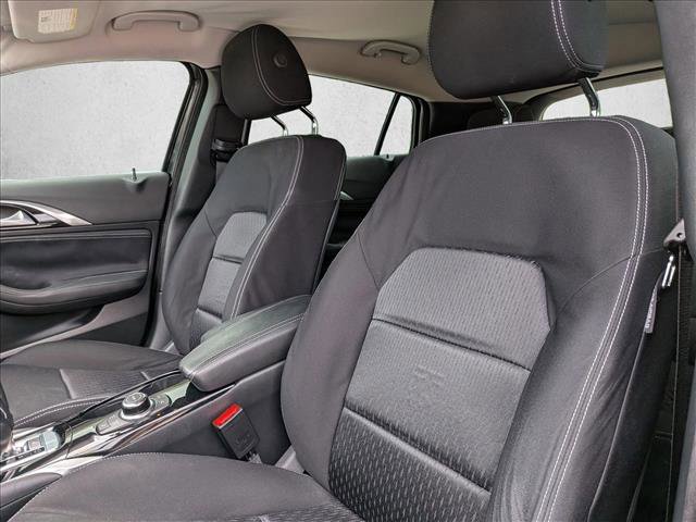 Used 2017 INFINITI QX30 FWD image 8