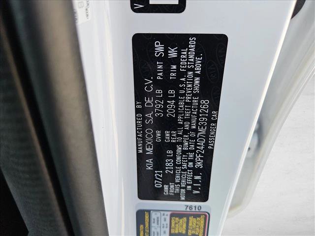 Used 2021 Kia Forte LXS FWD image 21