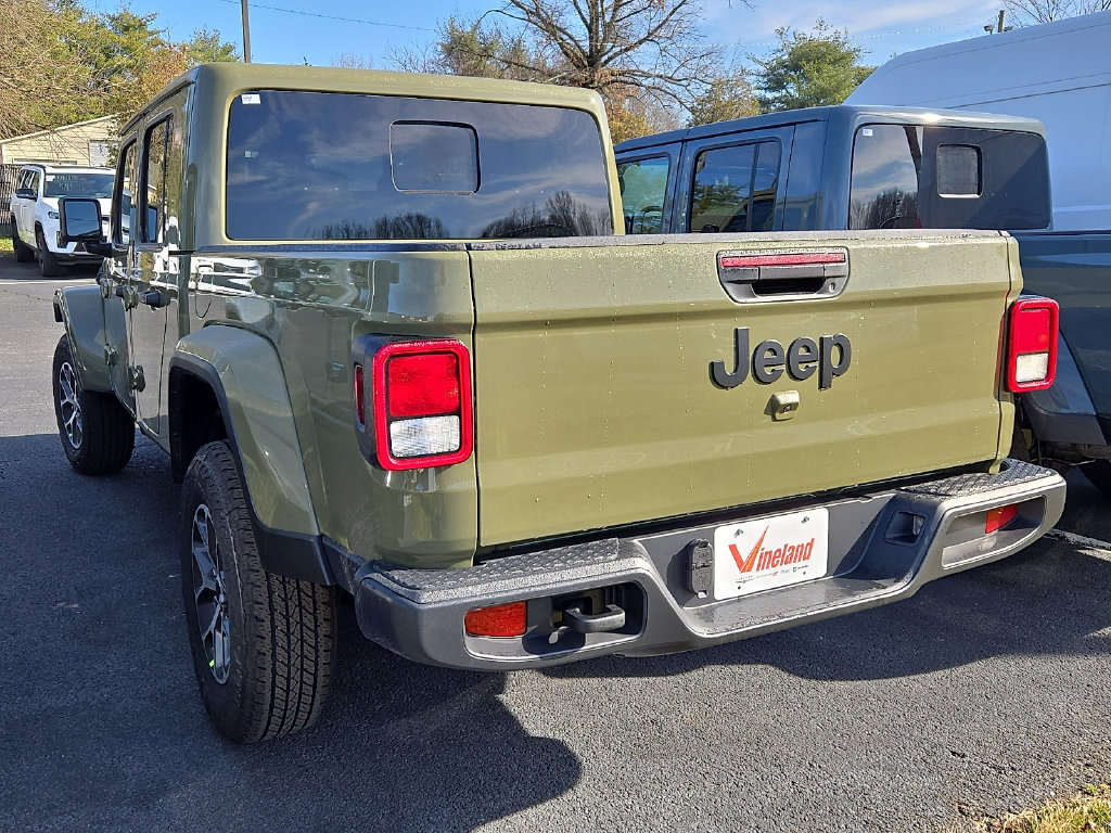 New 2026 Jeep Gladiator Sport AWD/4WD image 3