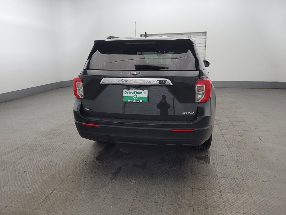 Used 2022 Ford Explorer XLT image 7