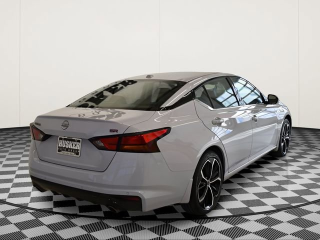 Used 2025 Nissan Altima 2.5 SR image 4