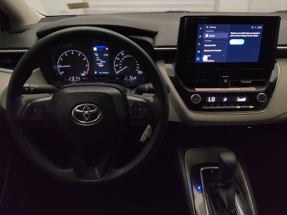 Used 2025 Toyota Corolla LE FWD image 22